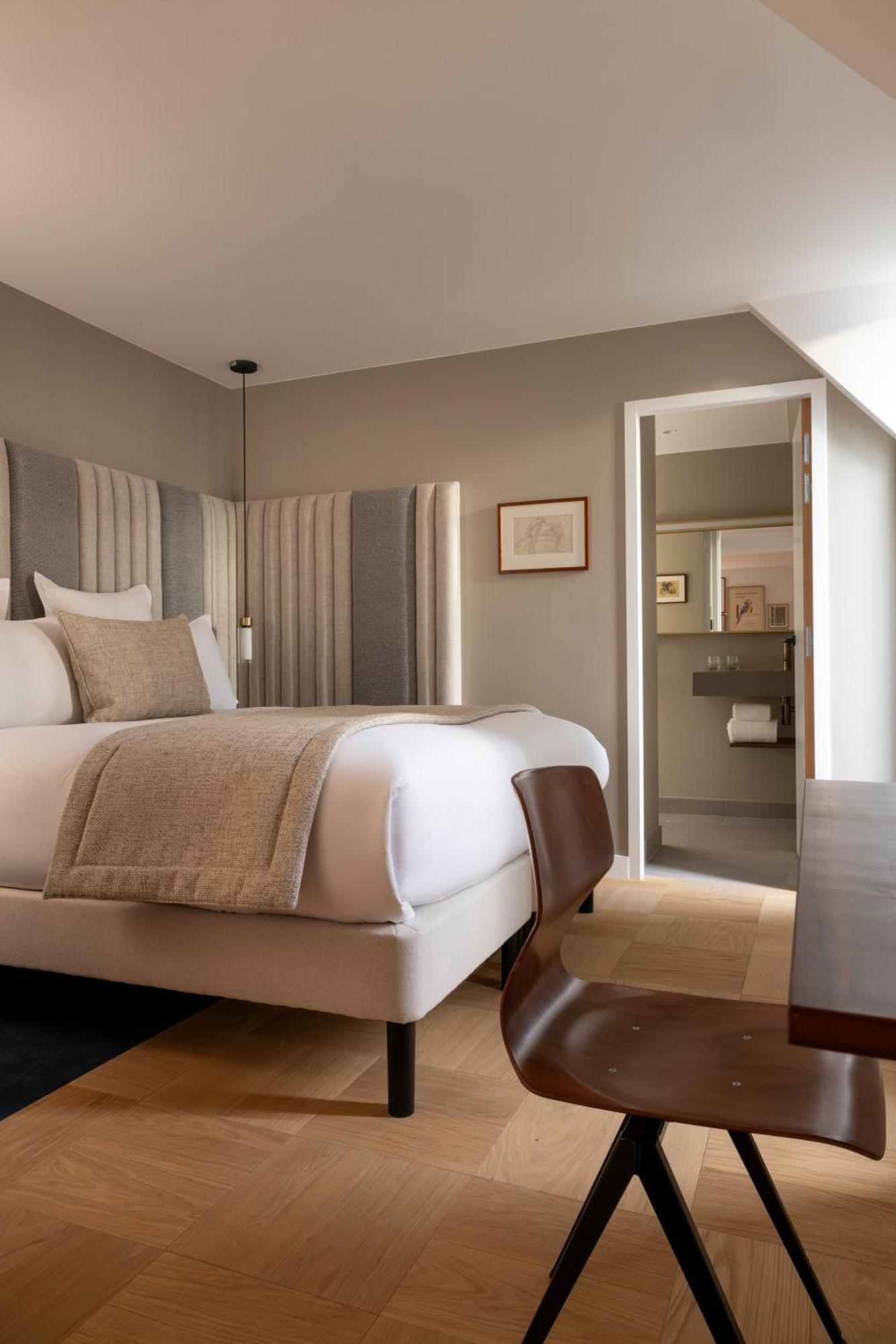 Hotel Pilgrim París